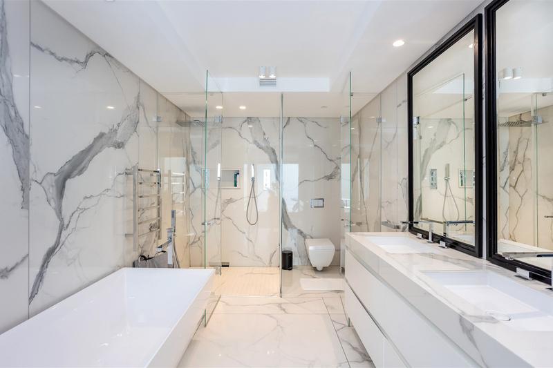 5 Bedroom Property for Sale in Bantry Bay Western Cape